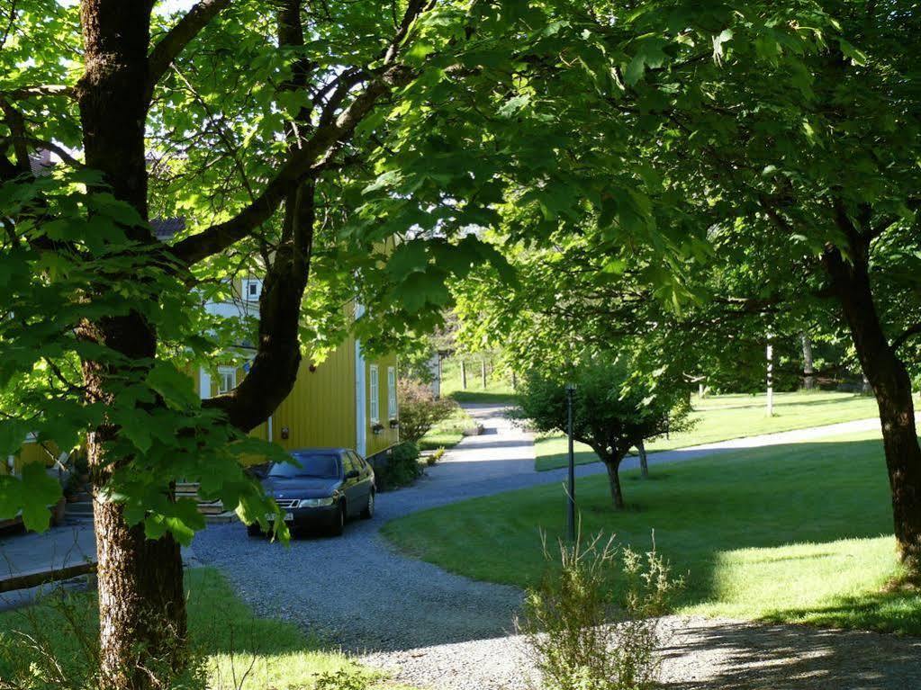 Hotel Perolofgarden Åsbro Dış mekan fotoğraf